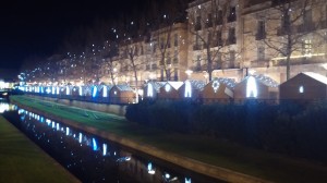 quai Vauban avec chalets = illuminations